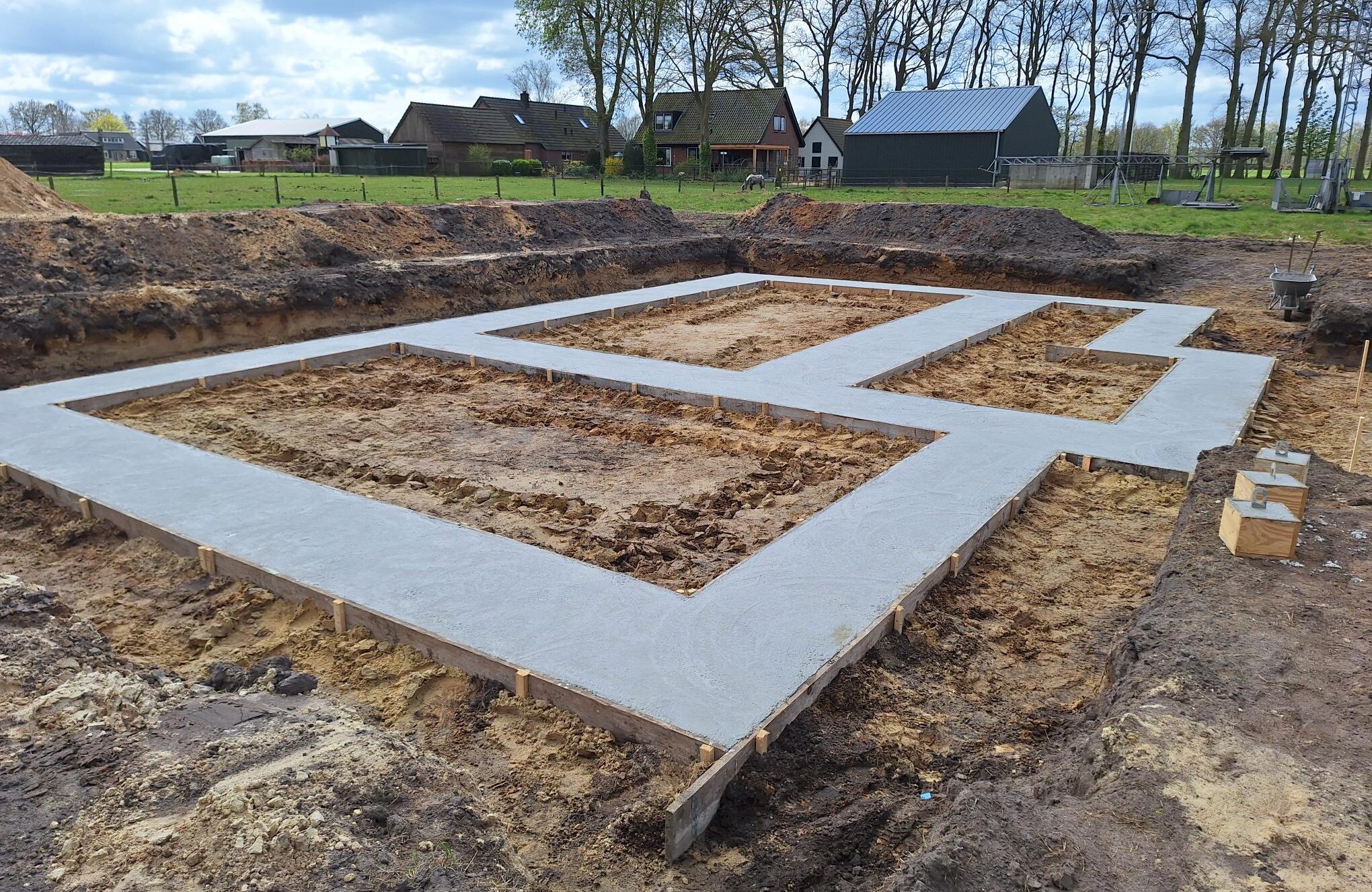 Start bouw twee vrijstaande woningen De Doorvaart